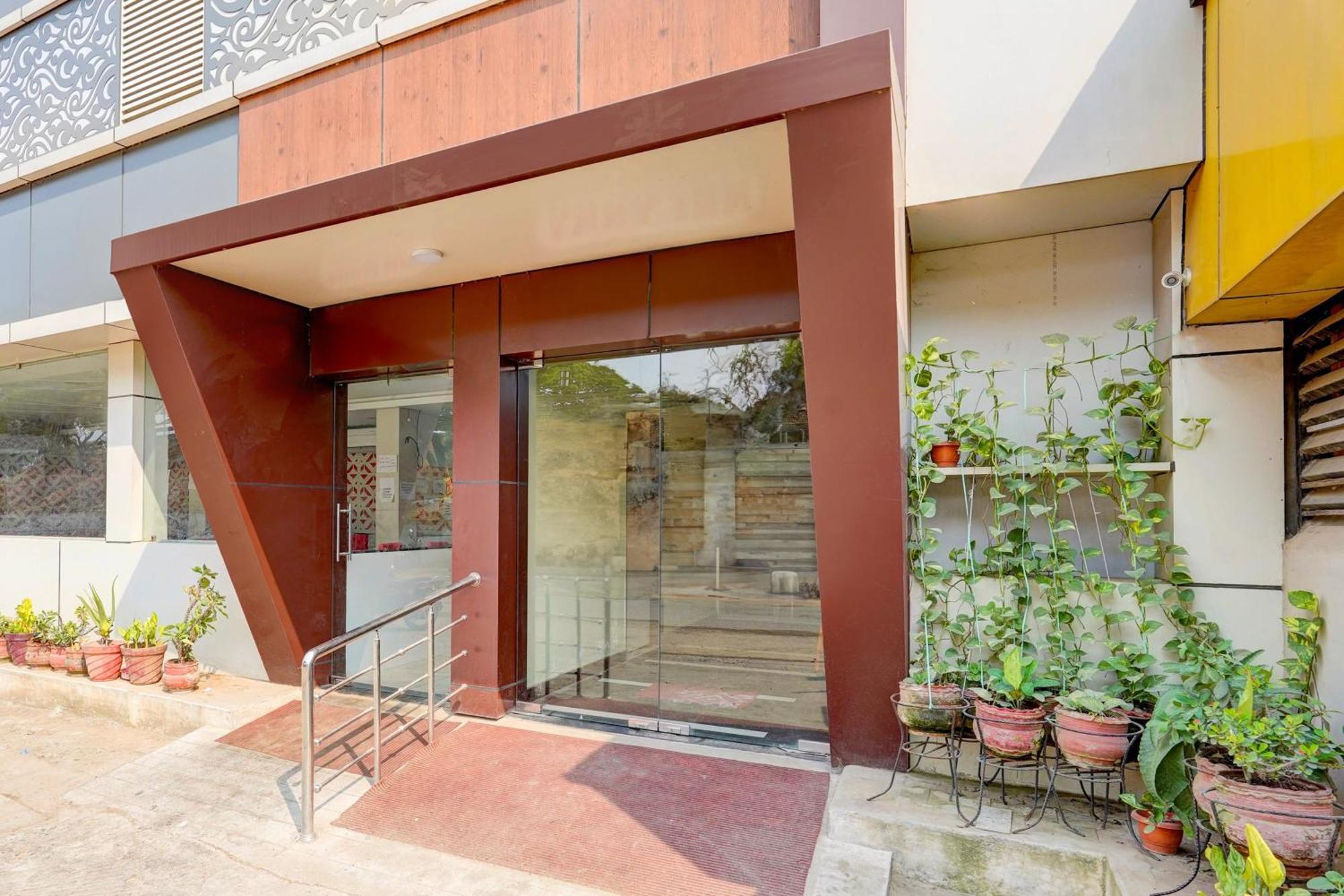 צ'נאי Super Hotel O Perungalathur Near Bus Stand מראה חיצוני תמונה
